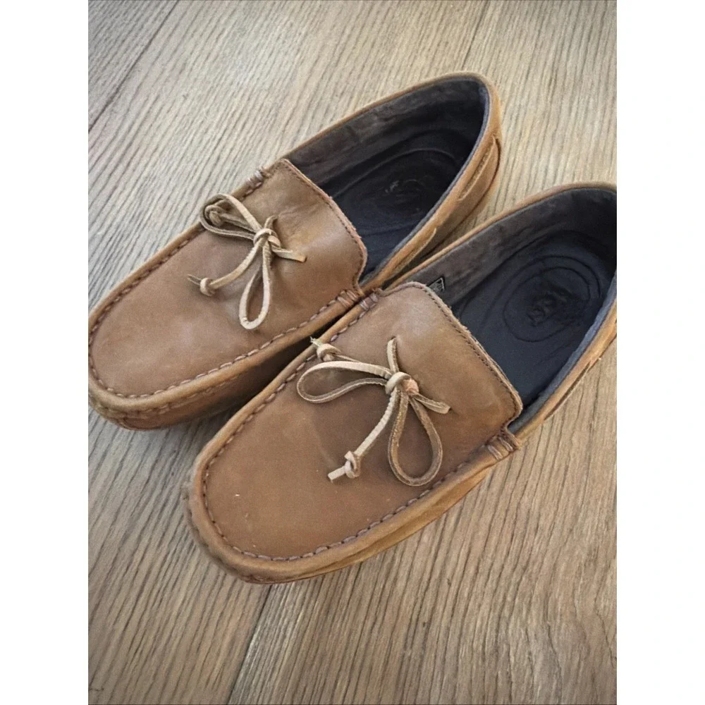 UGG Australia Sz 8 Chester Brown Leather Slip On Loafer Driving Boat Shoes EUC!!